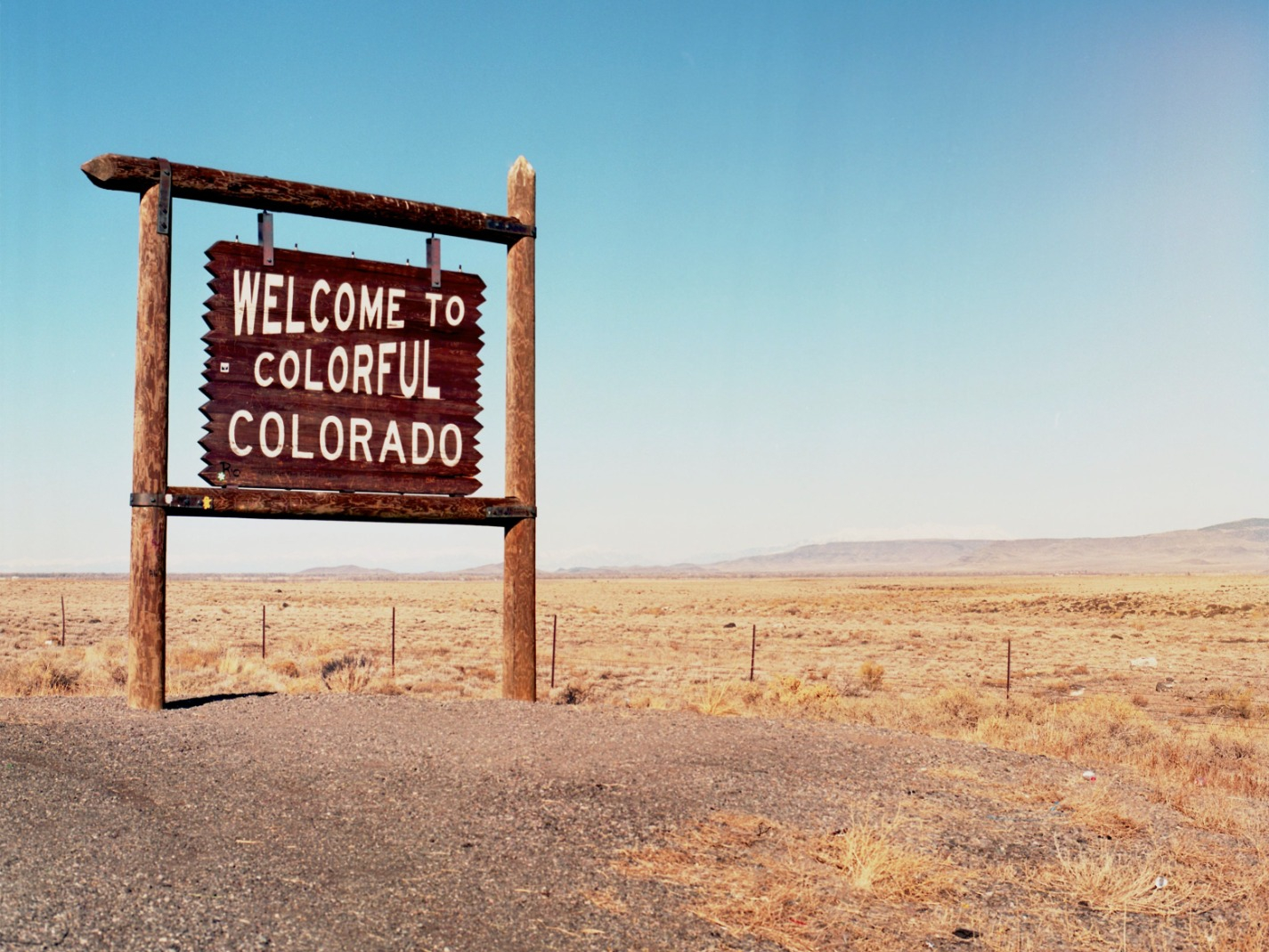 Welcome to Colorado sign